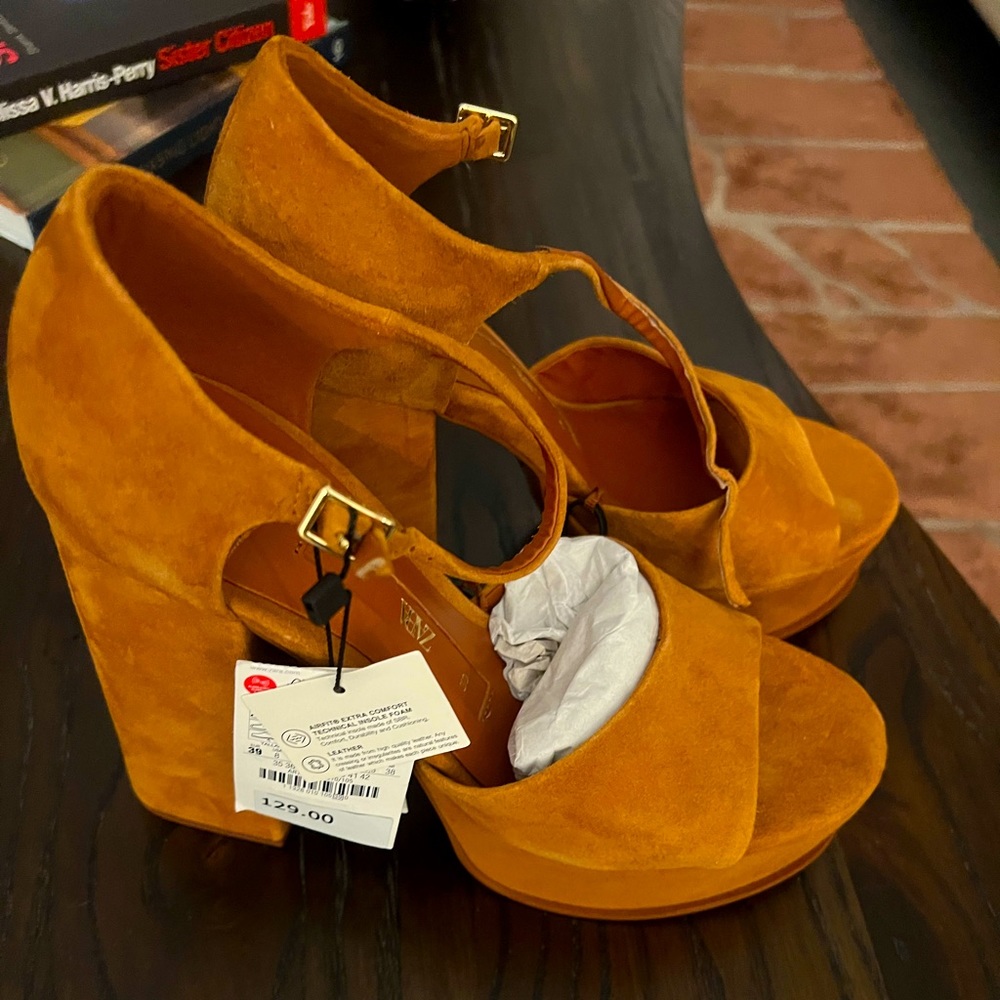 Zara Suede Platform Sandals Sz 39 1328/010/105